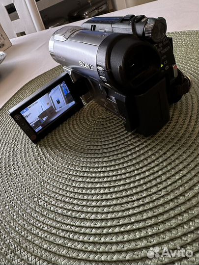 Цифровая видеокамера sony DCR-DVD710E