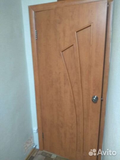 Дверь межкомнатная с коробкой(196*80 полотно)