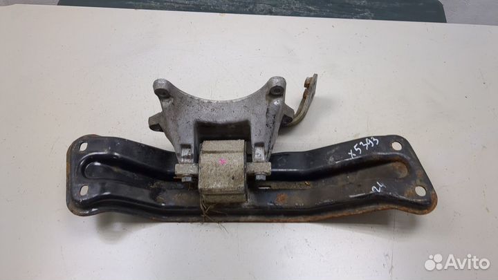 Балка под кпп Infiniti Q50, 2015