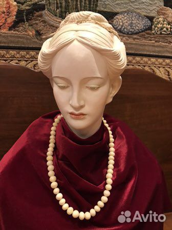 Бусы. Королевский. янтарь