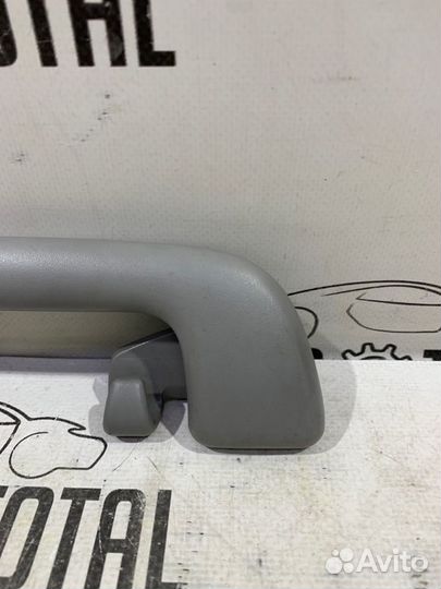 Ручка потолочная задняя левая Toyota Rav4 A30