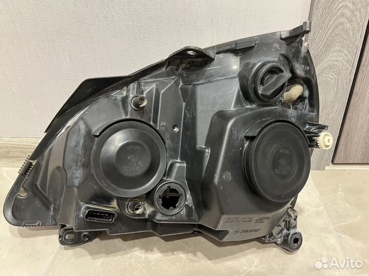 Передняя правая фара renault symbol / clio 1,2