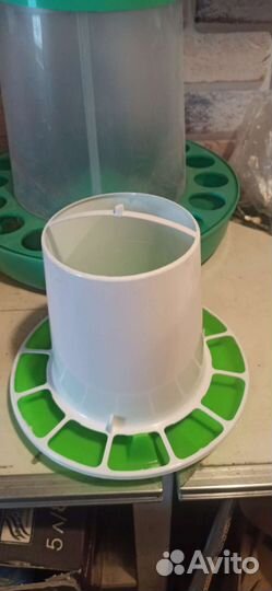 Кормушки, поилки