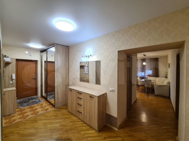 3-к. квартира, 94,5 м², 3/10 эт.