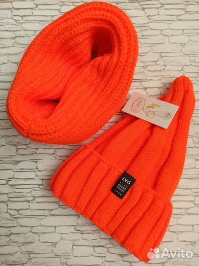 Комплект шапка и снуд зима