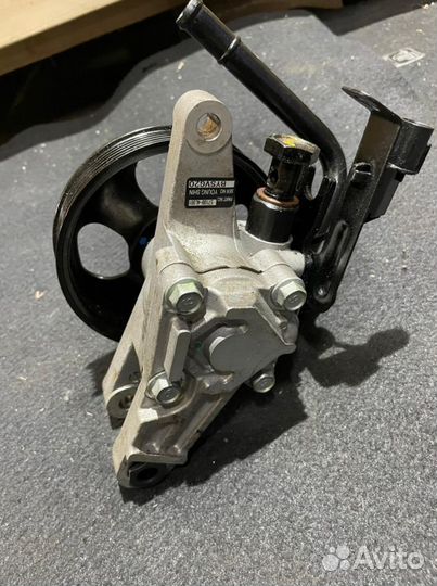 Насос гура Hyundai solaris 1