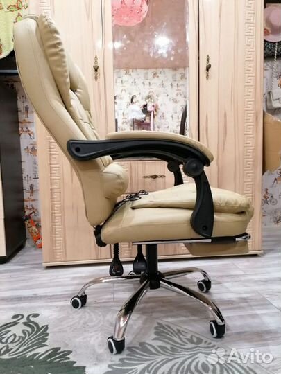 Кресло компьютерное,новое, бежевое