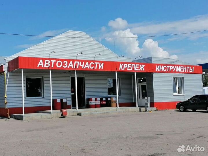 Продавец товаров для автомобилей