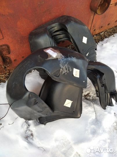 Подкрылки задние для Kalina и Granta Новые 15 шт