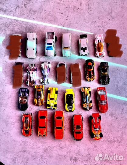 Hot wheels машинки в ассортименте