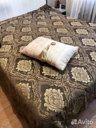 Покрывало на 2 х спальную кровать бу