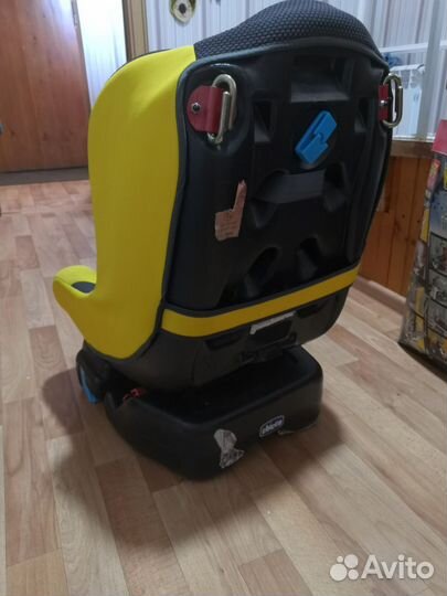 Детское автокресло chicco