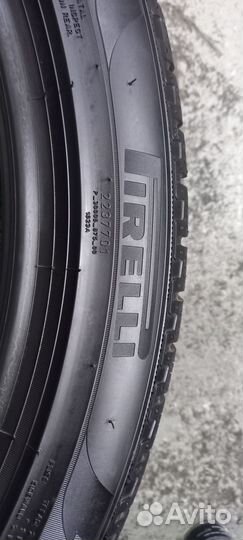 Pirelli Scorpion Winter 275/40 R21 107V