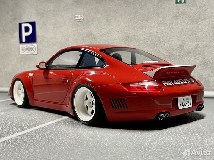 Модель Porsche 911 RWB Body Kit 1:18 GT spirit