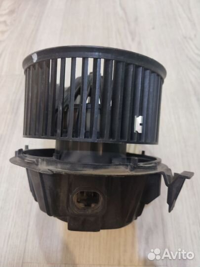 Моторчик отопителя Renault Logan с кондиционером