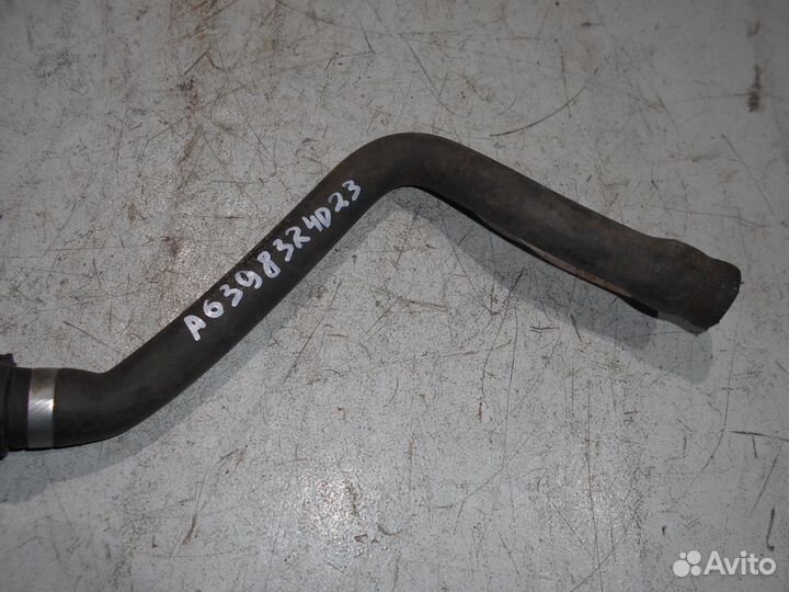 Патрубок системы охлаждения Mercedes Vito 639