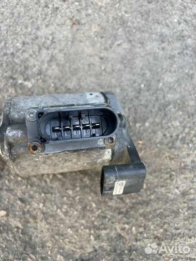 Моторчик заднего редуктора левый BMW X5 X6