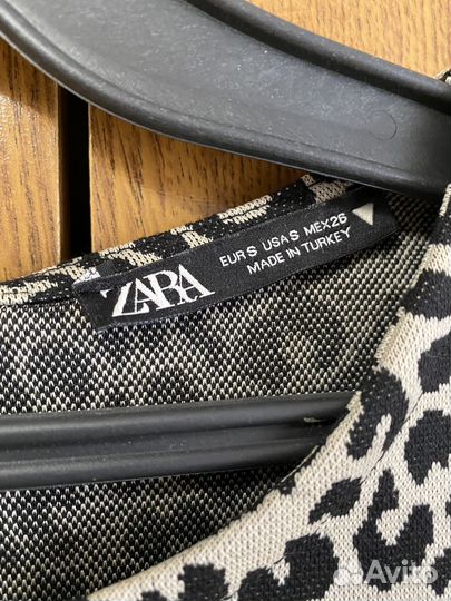 Платье Zara