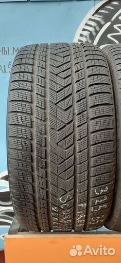 Pirelli Scorpion Winter 325/35 R22
