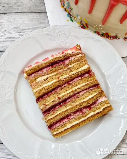 Торты, капкейки, меренговый рулет, пахлава на зака