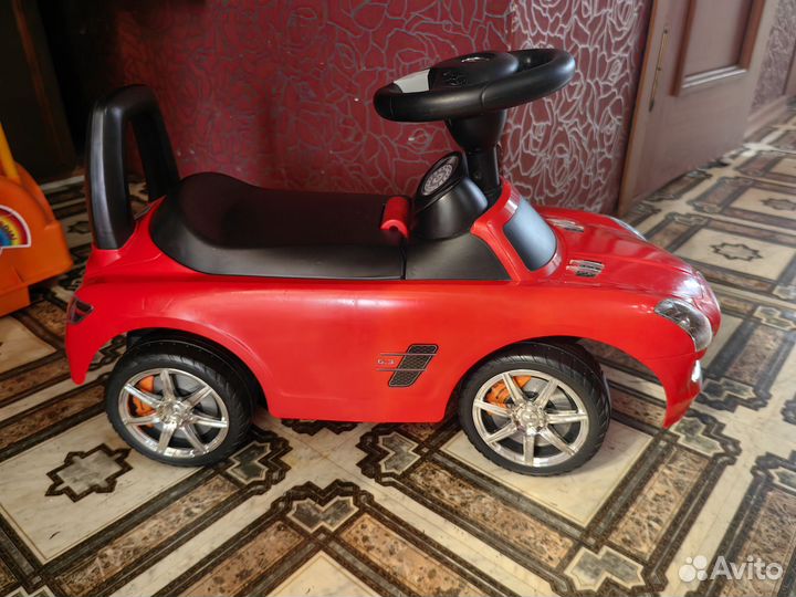 Машинка каталка толокар