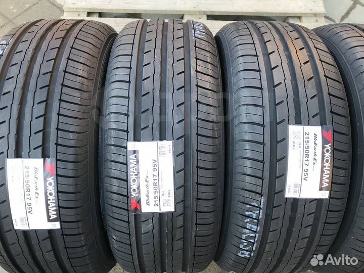 Yokohama Bluearth ES32 215/50 R17 95V