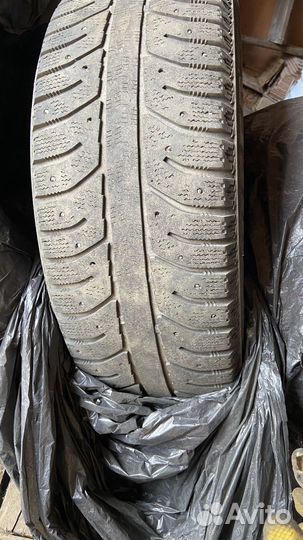 Bridgestone Ice Cruiser 7000 205/55 R16 91T