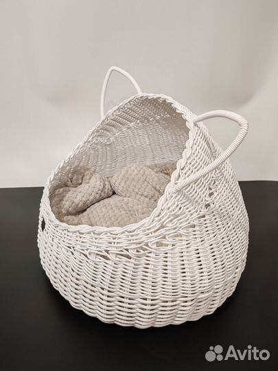 Лежанка для собак и кошек