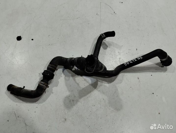 Тройник системы охлаждения с патрубками