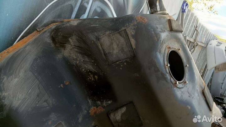 Топливный бак audi A6/100 C4