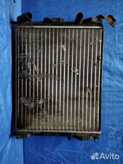 Радиатор охлаждения Renault Logan 1 K7M 2004-2014