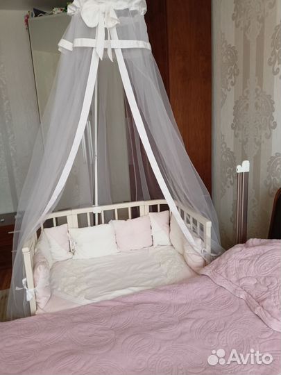 Приставная кроватка