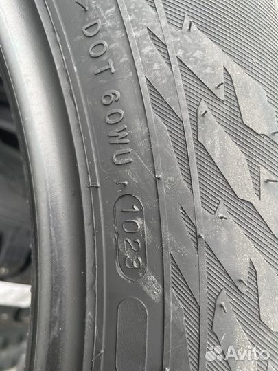 Nokian Tyres Hakkapeliitta 9 SUV 235/55 R19 105T