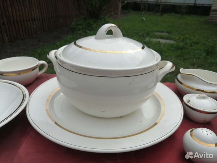 Набор столовой посуды зик