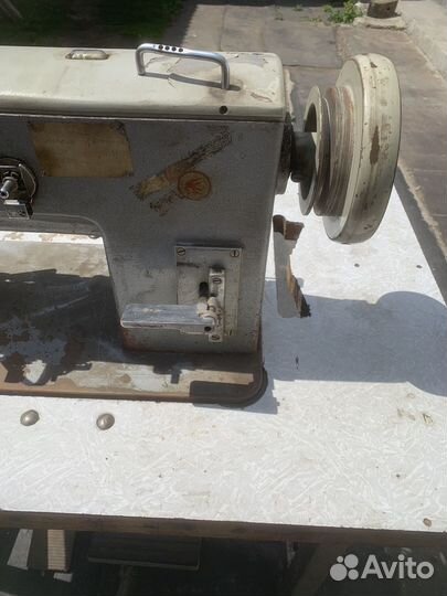 Швейная промышленная машина 3823 пмз