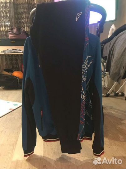 Спортивный костюм женский