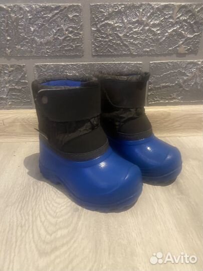 Продам осенние сапоги