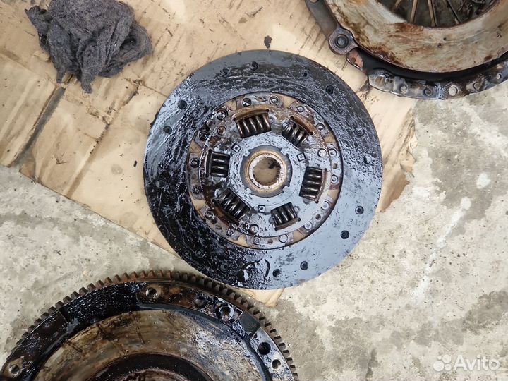 Комплект сцепления мазда 6 gg 1.8 l8 2006 год МКПП