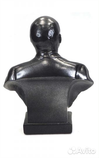 Бюст Владимира Ильича Ленина