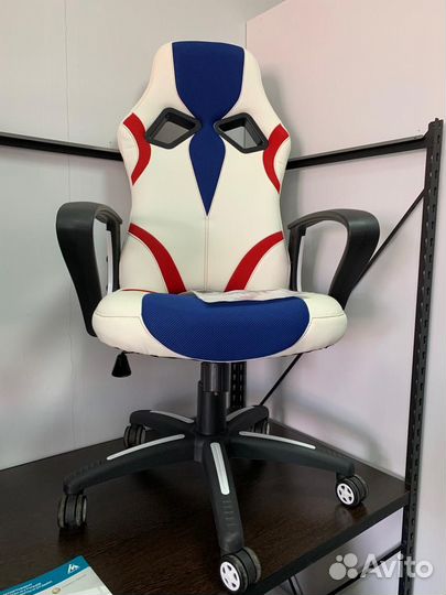 Компьютерное геймерское кресло Runner