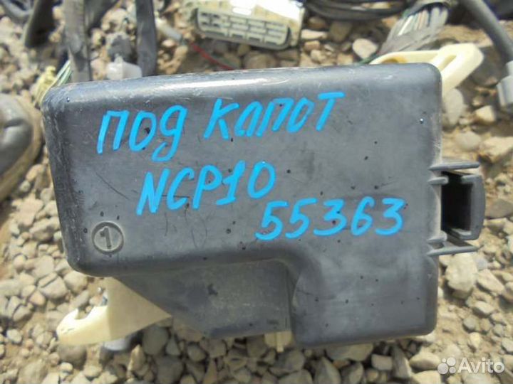 Блок предохранителей Toyota Vitz SCP10 1SZ-FE