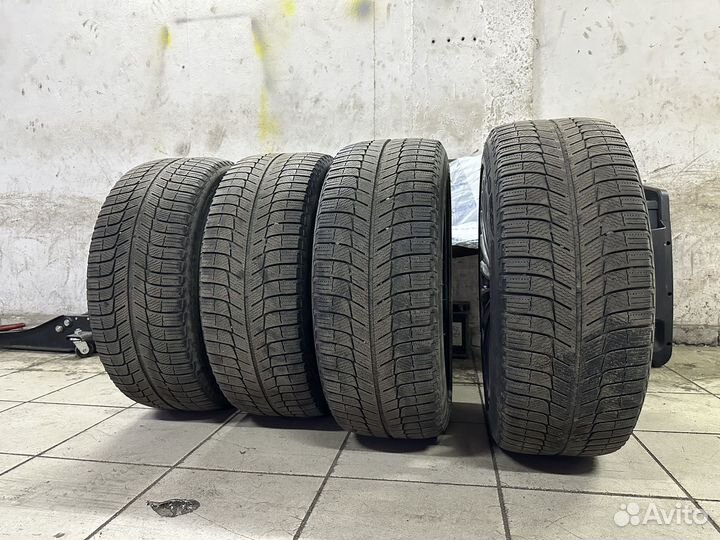 Michelin X-Ice 235/45 R18