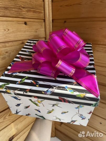 Коробка подарочная