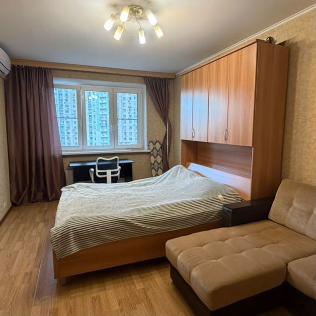 1-к. квартира, 42 м², 8/23 эт.