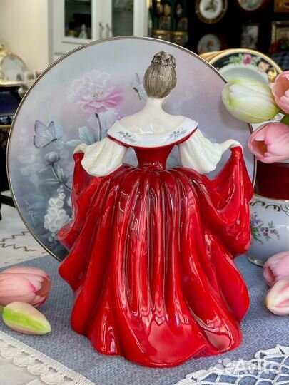 Статуэтка Royal Doulton Sara 1980 г