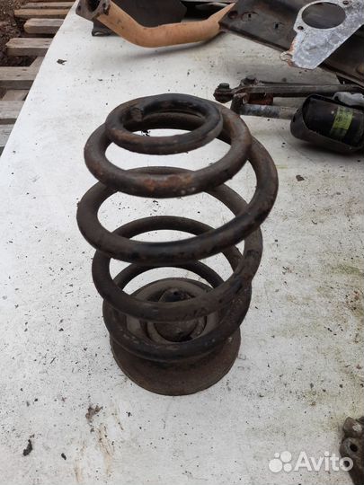 Задние пружины б/у вмw Е 30