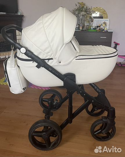 Коляска 2 в 1 adamex luciano белая Эко кожа