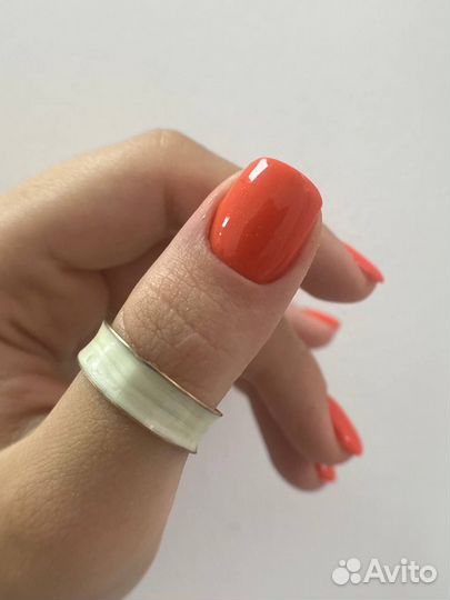 Модель на маникюр