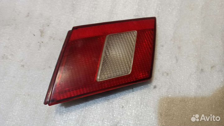 Фонарь задний внутренний Ваз 2115