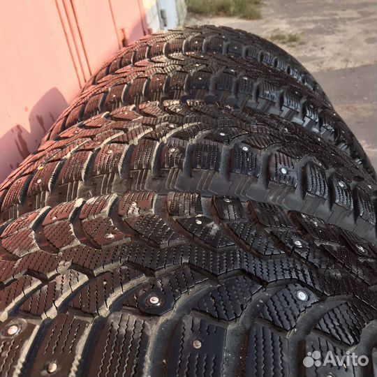 Bridgestone Blizzak Spike-01 235/60 R18 107T